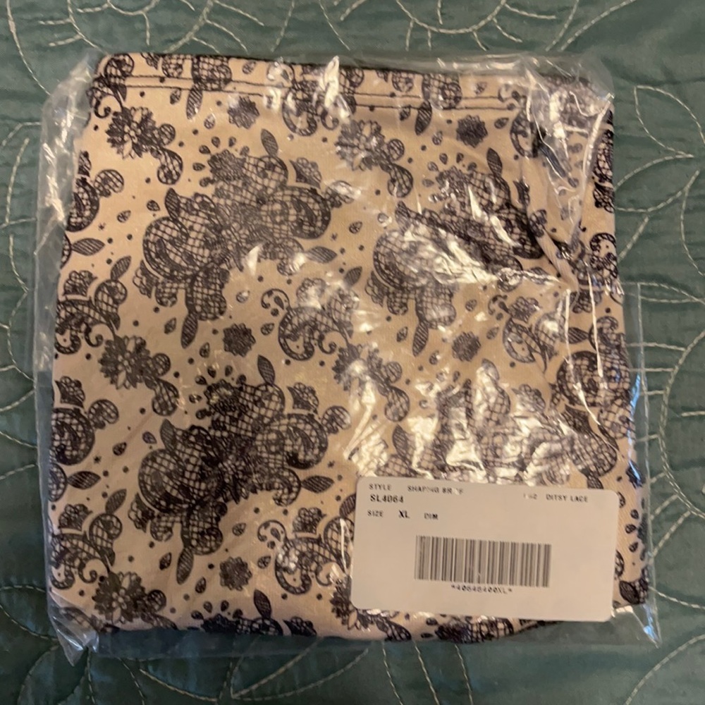 Ruby Ribbon shaping brief size XL